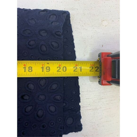 J Crew The Pencil Skirt Navy Eyelet Size 0 - Picture 9 of 9